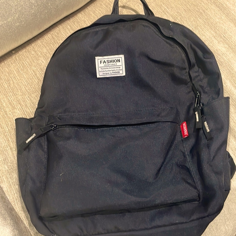 Trendy black spaceful backpack 🎒!